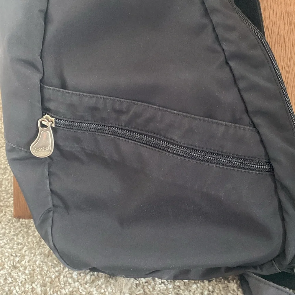 Ameribag Pack Healthy Back Bag Small Black Sling Shoulder Travel Day Bag